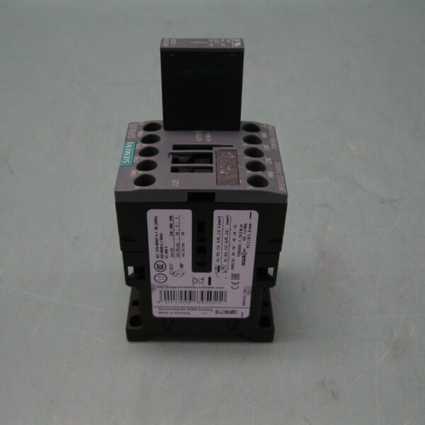 product-grid-gallery-item